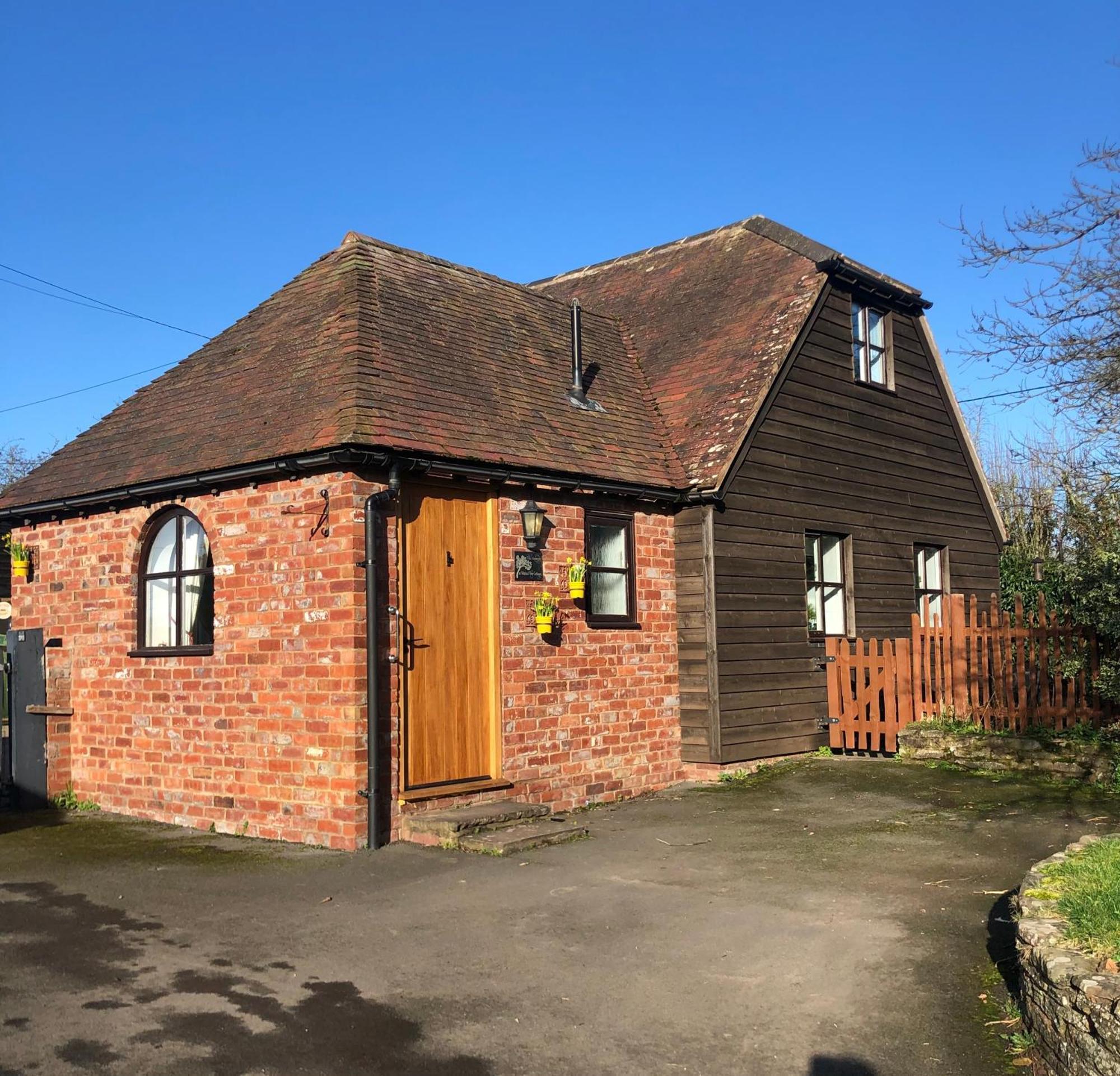 The Annexe At Walnut Tree Cottage Hope under Dinmore Esterno foto